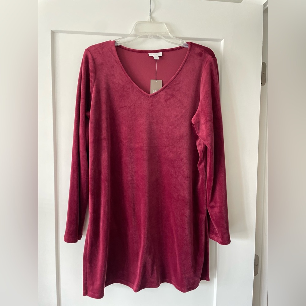Pure Jill size med new cranberry red velour tunic